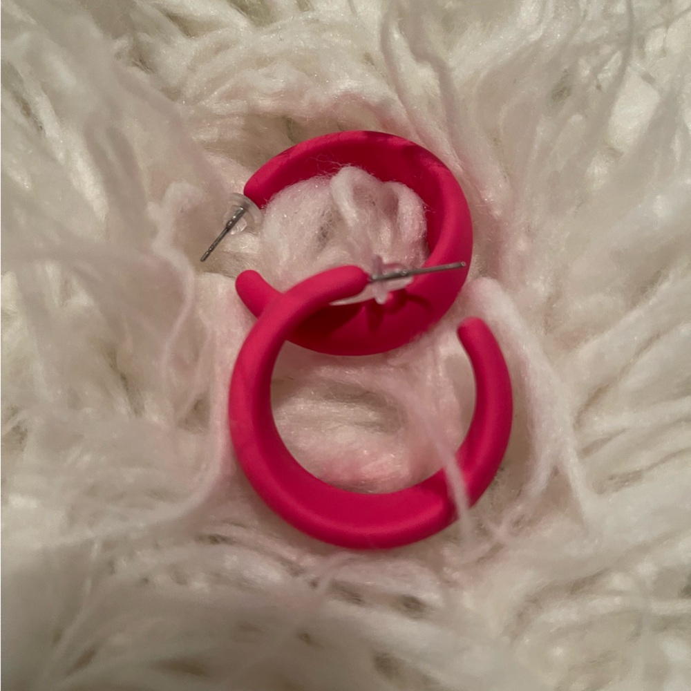 Rose Color Earrings - Picture 5 of 8